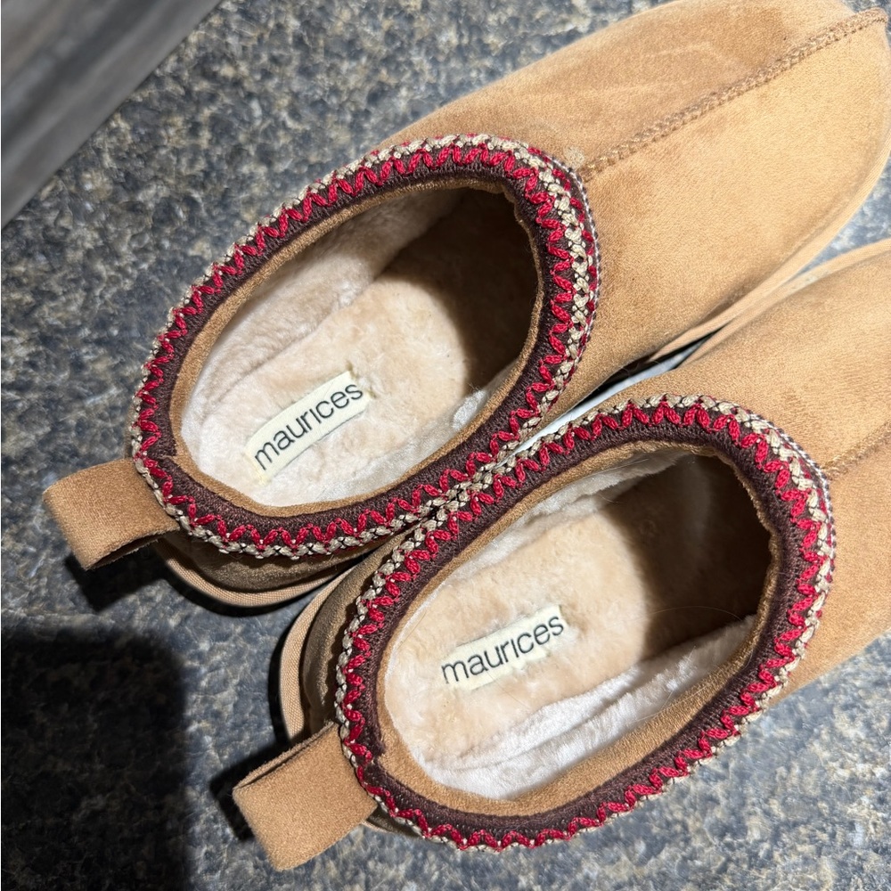 Maurice’s Ugg inspired slippers new - Picture 3 of 4